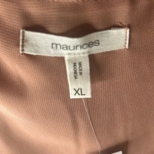 Maurice’s tank top with tags